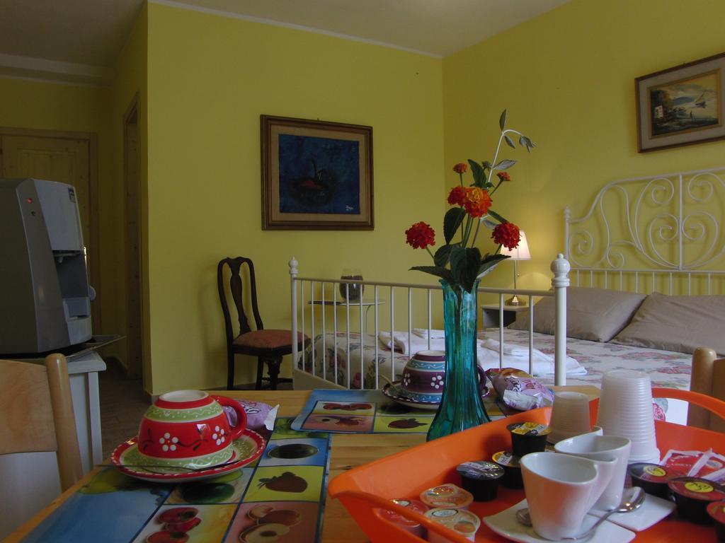 מונטאלטו די קסטרו Locanda Degli Etruschi חדר תמונה