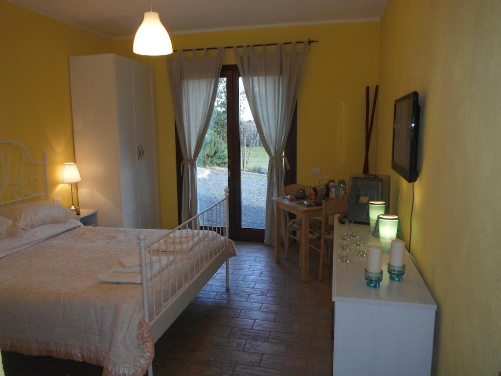 מונטאלטו די קסטרו Locanda Degli Etruschi חדר תמונה